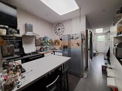 For sale Tourcoing 4 rooms 106 m2 Nord (59200) photo 1