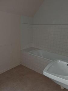 For rent Sepmes 3 rooms 68 m2 Indre et loire (37800) photo 2