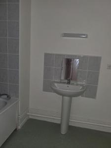 For rent Chateau-renault 3 rooms 69 m2 Indre et loire (37110) photo 2