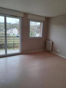For rent Chateau-renault 3 rooms 69 m2 Indre et loire (37110) photo 3