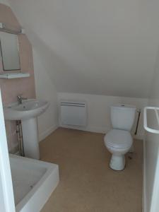 For rent Rosnay 1 room 28 m2 Indre (36300) photo 0