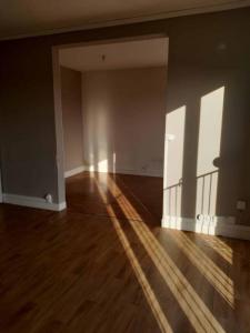 For rent Saint-andre-les-vergers 6 rooms 81 m2 Aube (10120) photo 4