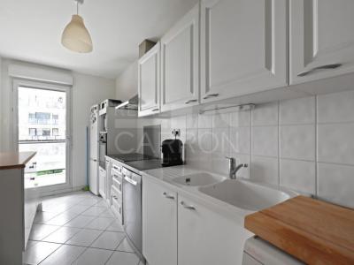 For sale Lyon-7eme-arrondissement 3 rooms 73 m2 Rhone (69007) photo 3