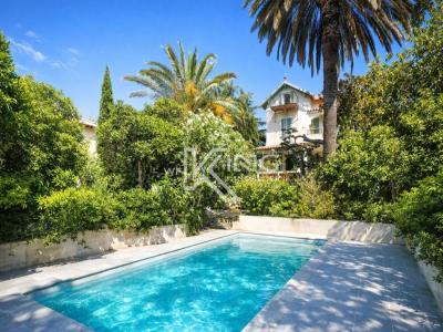 For sale Sainte-maxime 7 rooms 253 m2 Var (83120) photo 0