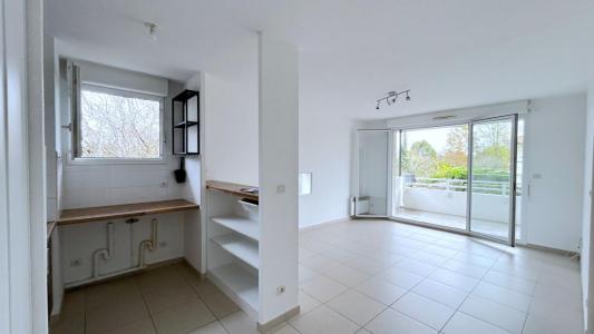 For rent Saint-andre-de-cubzac 2 rooms 41 m2 Gironde (33240) photo 2