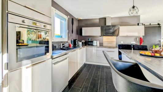 For sale Belleville 4 rooms 100 m2 Rhone (69220) photo 3