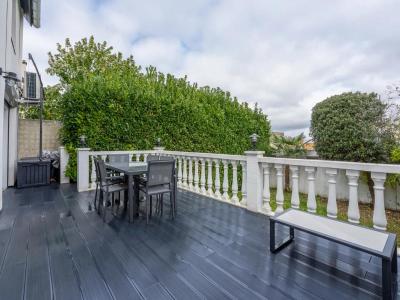 For sale Romainville 8 rooms 196 m2 Seine saint denis (93230) photo 0