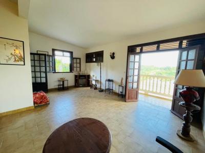 Acheter Immeuble Fort-de-france 446000 euros