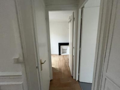 For rent Paris-17eme-arrondissement 2 rooms 35 m2 Paris (75017) photo 2