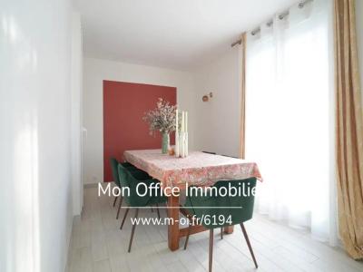 For sale Evry 5 rooms 124 m2 Essonne (91000) photo 3