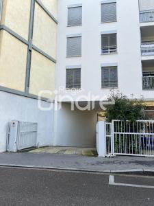 Annonce Location Parking Lyon-4eme-arrondissement 69