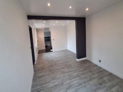 For rent Corbeil-essonnes 3 rooms 60 m2 Essonne (91100) photo 1