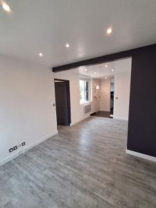 For rent Corbeil-essonnes 3 rooms 60 m2 Essonne (91100) photo 2
