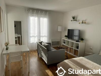 For rent Puteaux 1 room 30 m2 Hauts de Seine (92800) photo 2