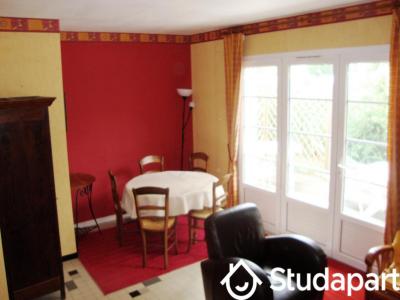 For rent Ambares-et-lagrave 1 room 9 m2 Gironde (33440) photo 0