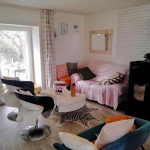 For sale Gourin 5 rooms 103 m2 Morbihan (56110) photo 2
