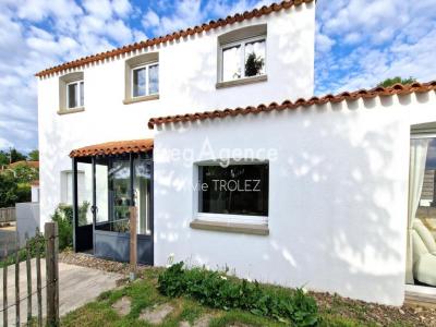 For sale Poiroux 6 rooms 189 m2 Vendee (85440) photo 0