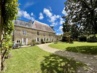 For sale Pressac 9 rooms 297 m2 Vienne (86460) photo 0