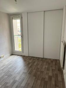 For rent Epernay 3 rooms 67 m2 Marne (51200) photo 3