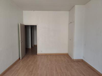 For sale Vauvert 8 rooms 440 m2 Gard (30600) photo 2