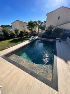 For sale CALME 5 rooms 137 m2 Herault (34160) photo 0