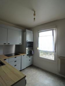 For sale Montgeron 5 rooms 107 m2 Essonne (91230) photo 2
