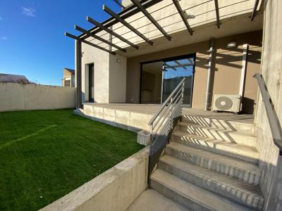 For sale Barbentane 4 rooms 99 m2 Bouches du Rhone (13570) photo 0