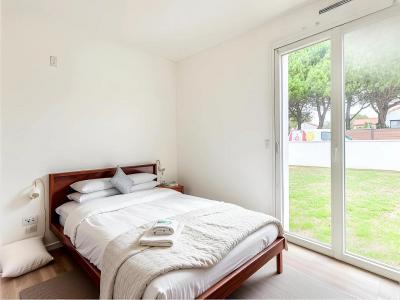 For sale Saint-jean-de-monts 4 rooms 103 m2 Vendee (85160) photo 2