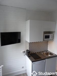 For rent Rouen 1 room 20 m2 Seine maritime (76000) photo 3