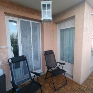 For sale RESIDENTIEL 4 rooms 81 m2 Rhone (69400) photo 2