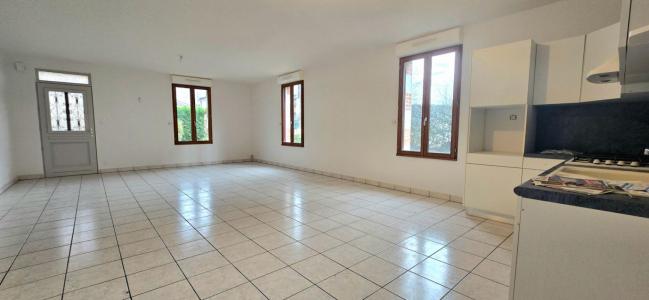 For sale Montpon-menesterol 4 rooms 85 m2 Dordogne (24700) photo 3