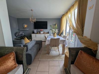 For sale Dreux 4 rooms 68 m2 Eure et loir (28100) photo 0