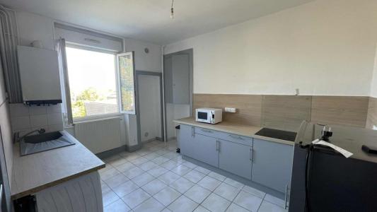 Louer Appartement 68 m2 Commentry