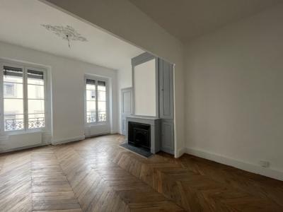 Louer Appartement Lyon-7eme-arrondissement 1140 euros