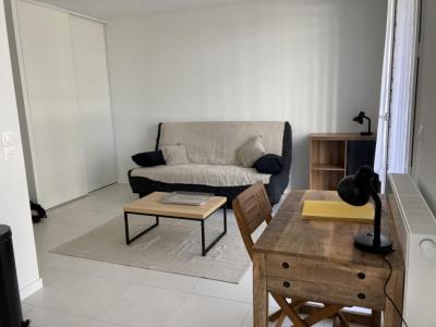 For rent Bordeaux 1 room 25 m2 Gironde (33800) photo 0