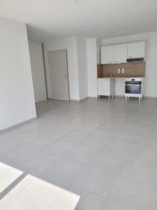 For rent Chasse-sur-rhone 3 rooms 63 m2 Isere (38670) photo 1