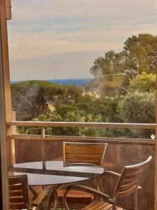 Annonce Location Appartement Cavalaire-sur-mer 83