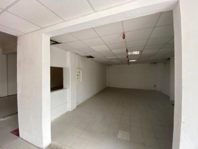 Louer Local commercial 206 m2 Lamentin