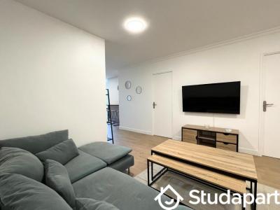 Louer Appartement 11 m2 Cergy