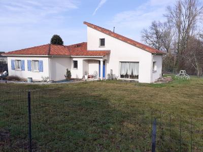 For sale 5 rooms 121 m2 Haute vienne (87230) photo 0