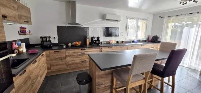 For sale CAMPAGNE 6 rooms 146 m2 Vaucluse (84700) photo 4