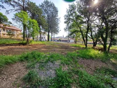 Acheter Terrain Uzer 61500 euros