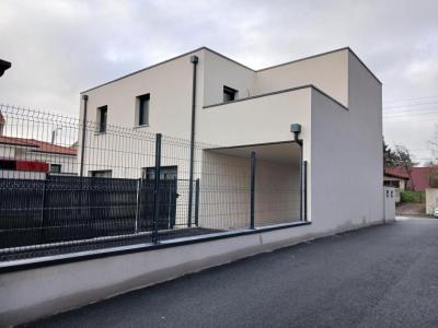 For rent Riom 5 rooms 98 m2 Puy de dome (63200) photo 0