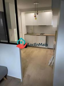 Louer Appartement 17 m2 Paris-19eme-arrondissement