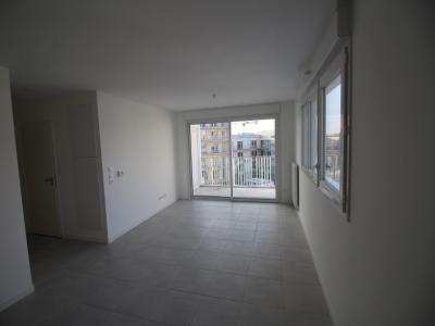 For rent Nantes 2 rooms 45 m2 Loire atlantique (44300) photo 0