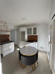 For rent Amelie-les-bains 1 room 19 m2 Pyrenees orientales (66110) photo 0