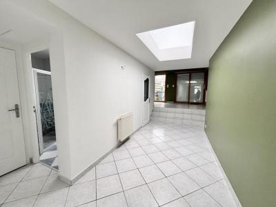 For sale Roncq 5 rooms 139 m2 Nord (59223) photo 2