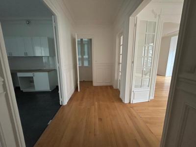 For rent Paris-8eme-arrondissement 4 rooms 105 m2 Paris (75008) photo 4