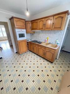 For sale Roubaix 3 rooms 68 m2 Nord (59100) photo 2