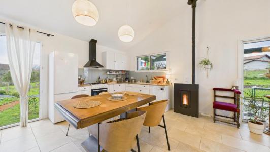 For sale Guiche 3 rooms 77 m2 Pyrenees atlantiques (64520) photo 0